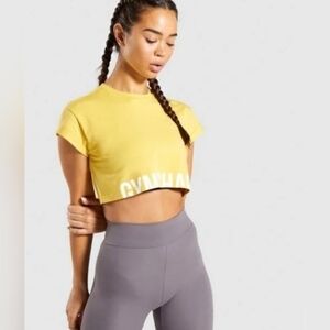 GYMSHARK Fraction Crop Top in Yellow. Size S
